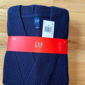 New GAP robe size S